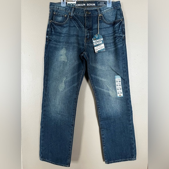 Old Navy slim, straight leg, distressed vintage Jeans. New with tags. Size 33x30 - Picture 1 of 9